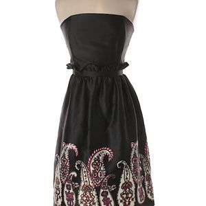 Beautiful strapless Kensie dress